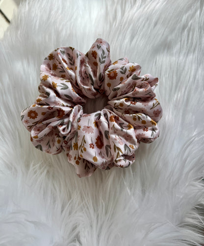 Sandy Garden- XL Satin Scrunchie